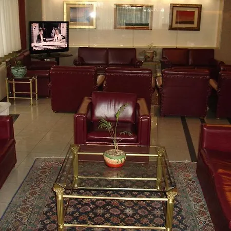 Oscar Hotel