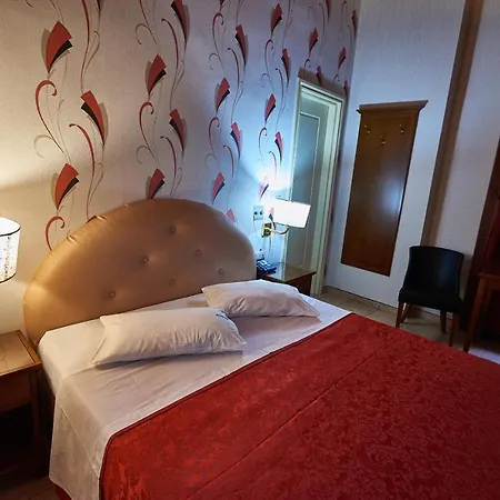 Exis Hotel