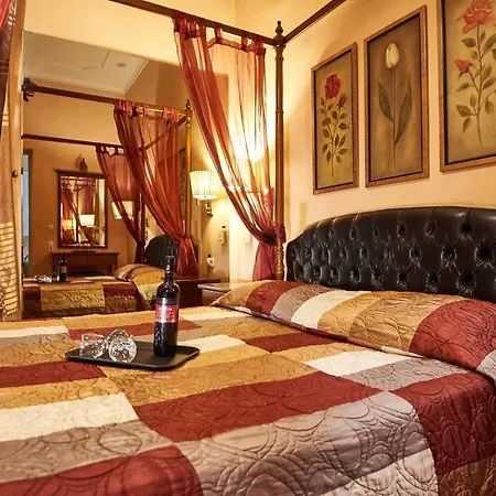 Hotel Exis 2*
